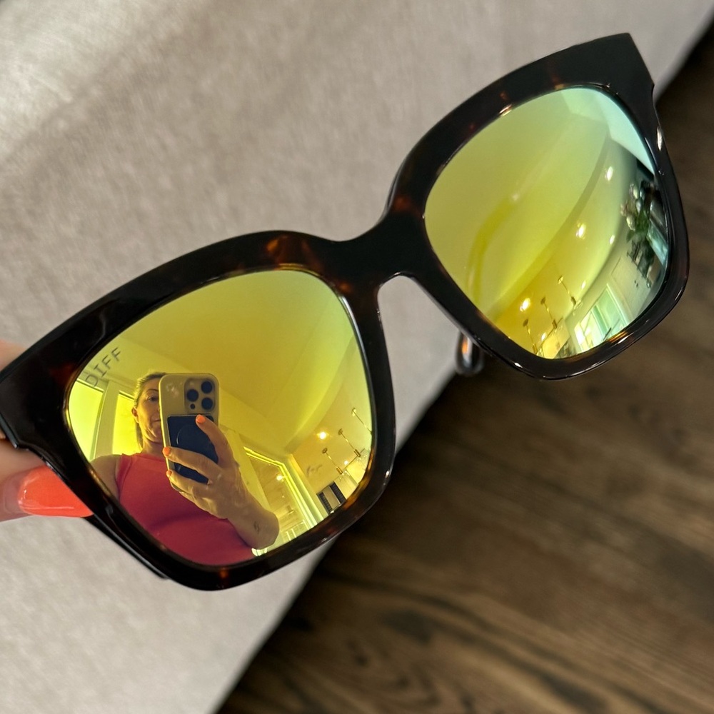 Diff Bella Tortoise Shell Sunglasses With Yellow … - image 3